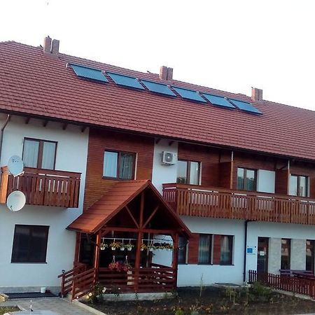 Pensiunea Casa Bunicului Mociu Экстерьер фото
